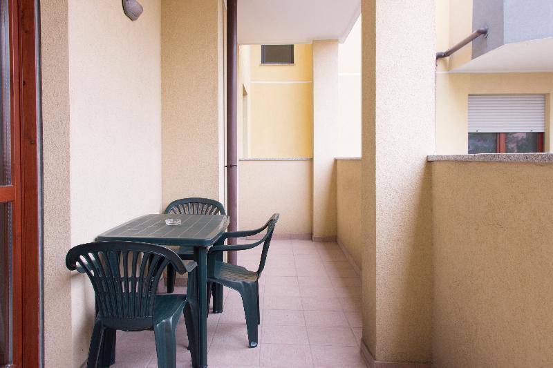Hq Aparthotel Milano Inn - Smart Suites Cinisello Balsamo Exterior photo