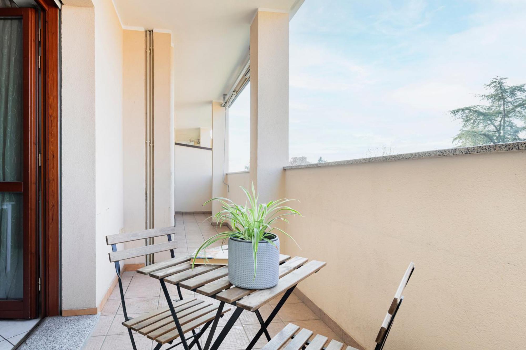 Hq Aparthotel Milano Inn - Smart Suites Cinisello Balsamo Exterior photo