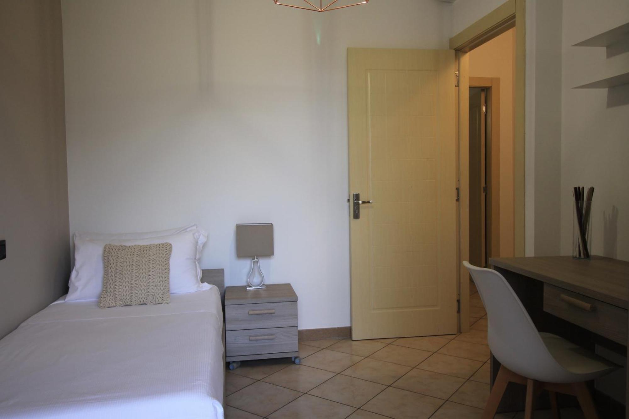 Hq Aparthotel Milano Inn - Smart Suites Cinisello Balsamo Exterior photo