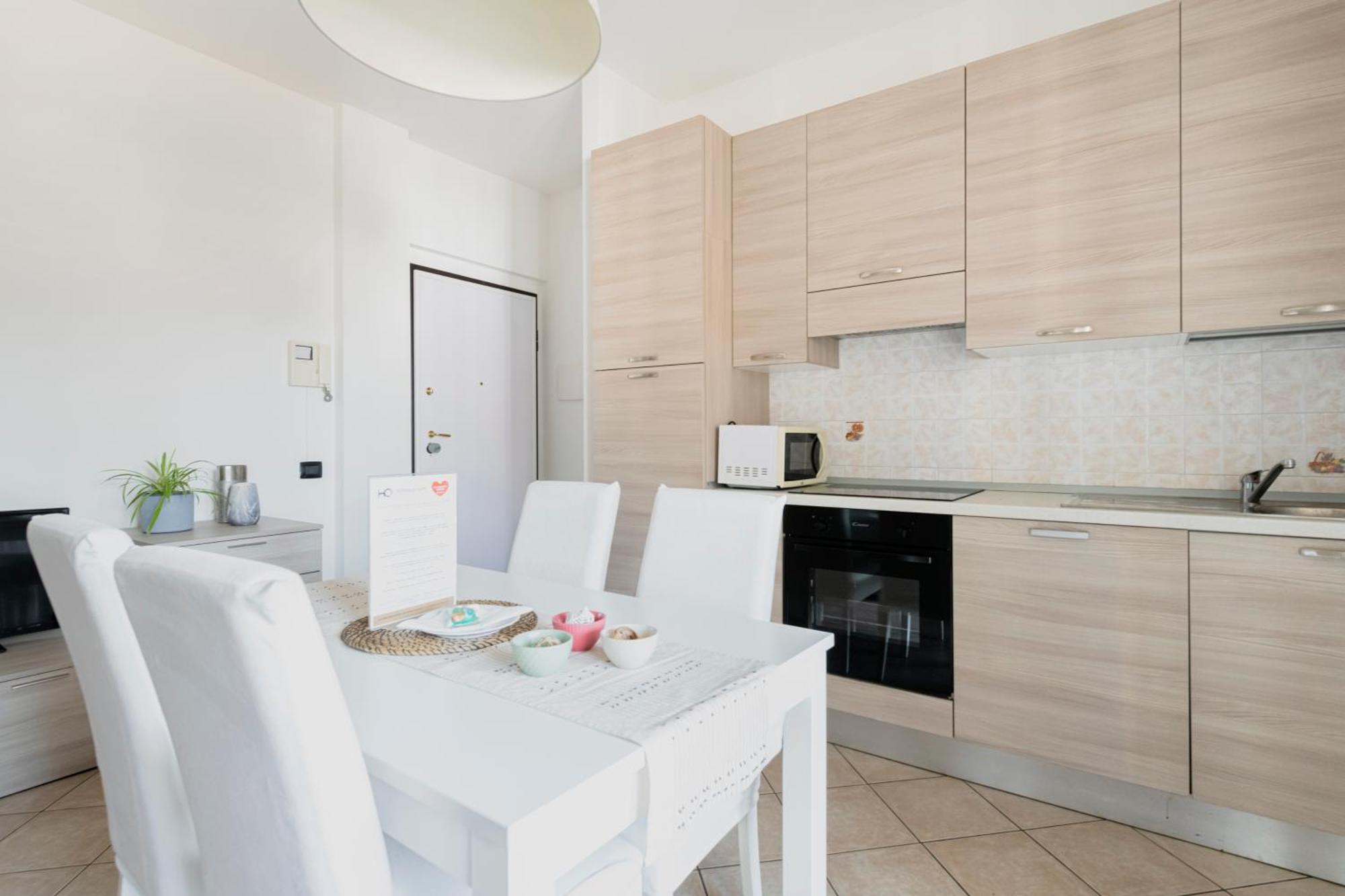 Hq Aparthotel Milano Inn - Smart Suites Cinisello Balsamo Exterior photo