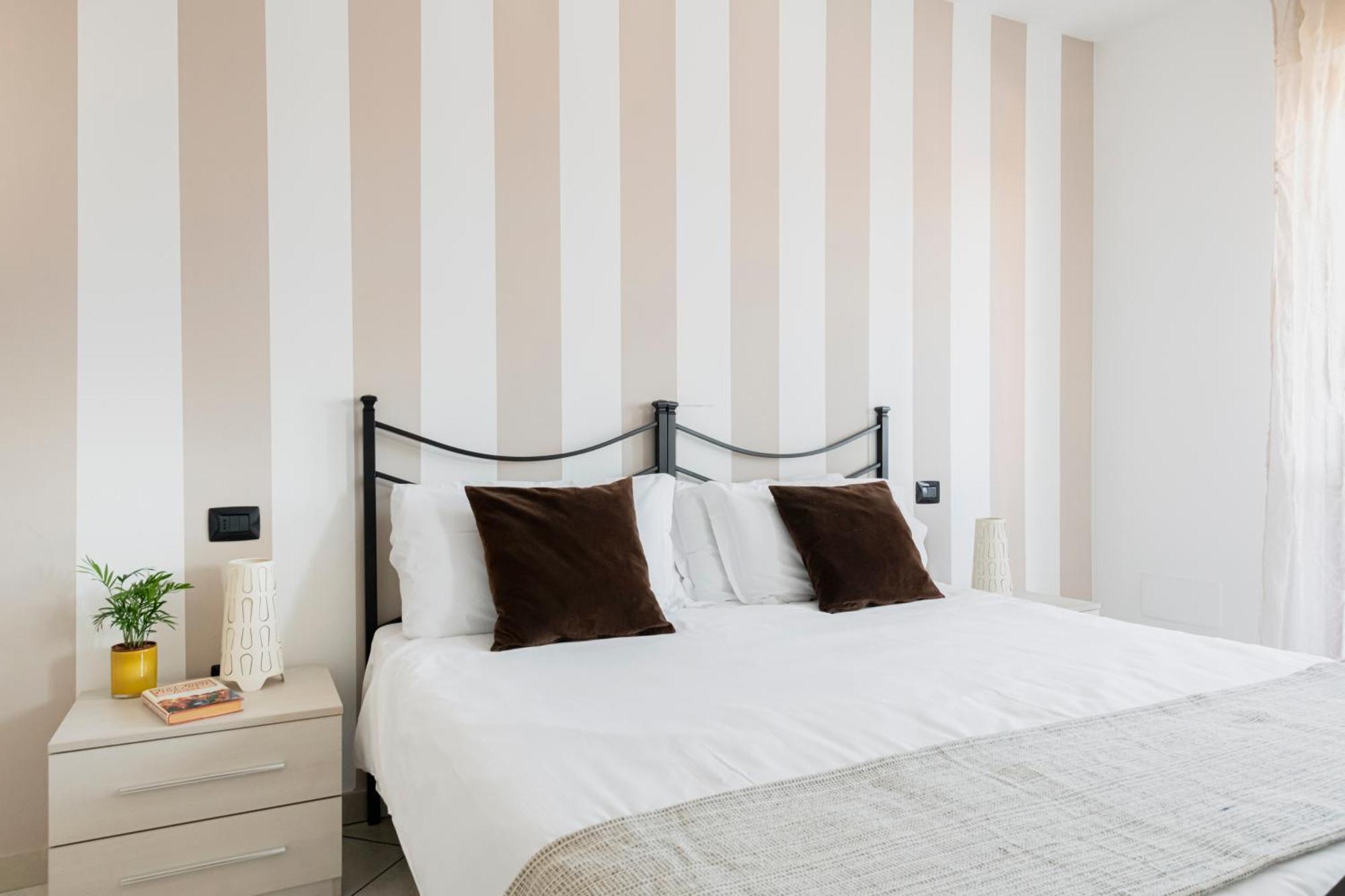 Hq Aparthotel Milano Inn - Smart Suites Cinisello Balsamo Exterior photo